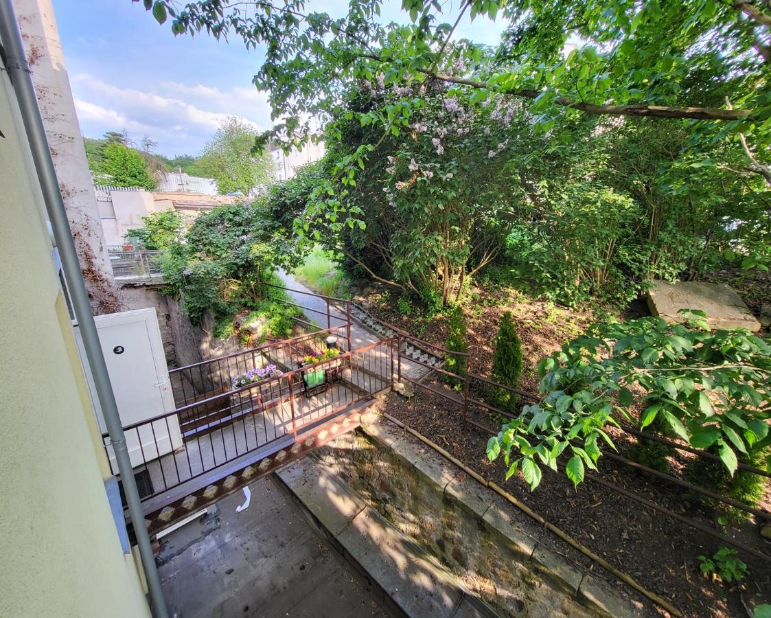 Excellent Apartments In Spa City Center 5 Min Walk From The Colonnade การ์โลวีวารี ภายนอก รูปภาพ