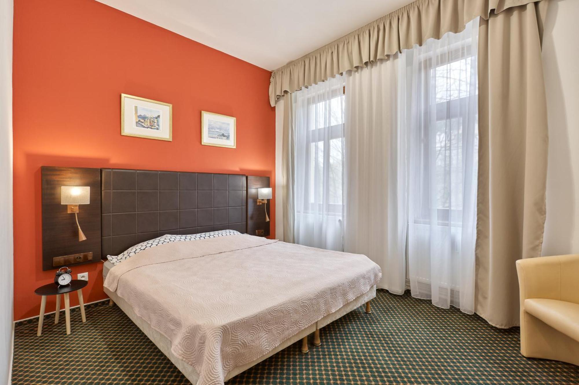 Excellent Apartments In Spa City Center 5 Min Walk From The Colonnade การ์โลวีวารี ภายนอก รูปภาพ