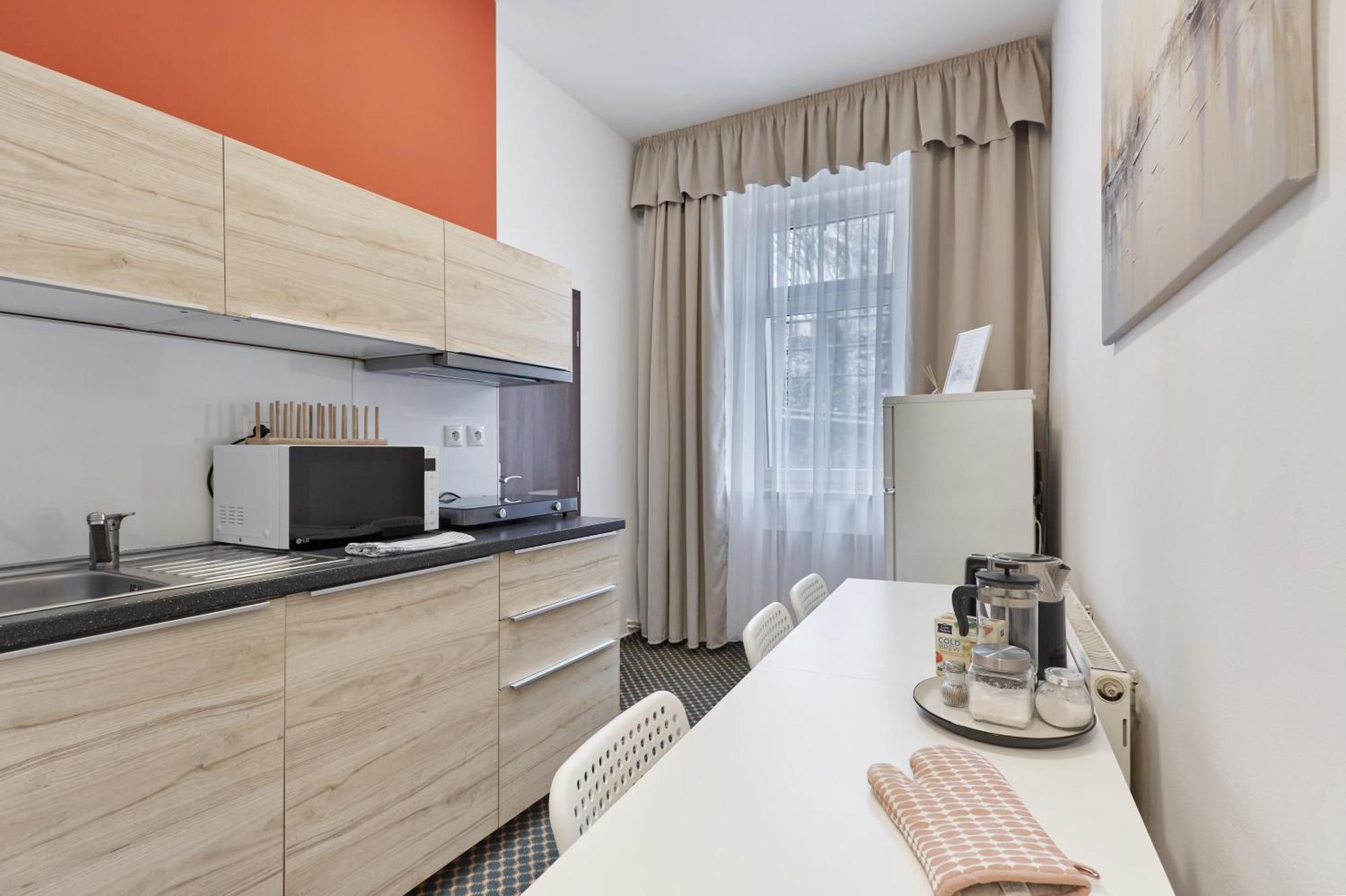 Excellent Apartments In Spa City Center 5 Min Walk From The Colonnade การ์โลวีวารี ภายนอก รูปภาพ