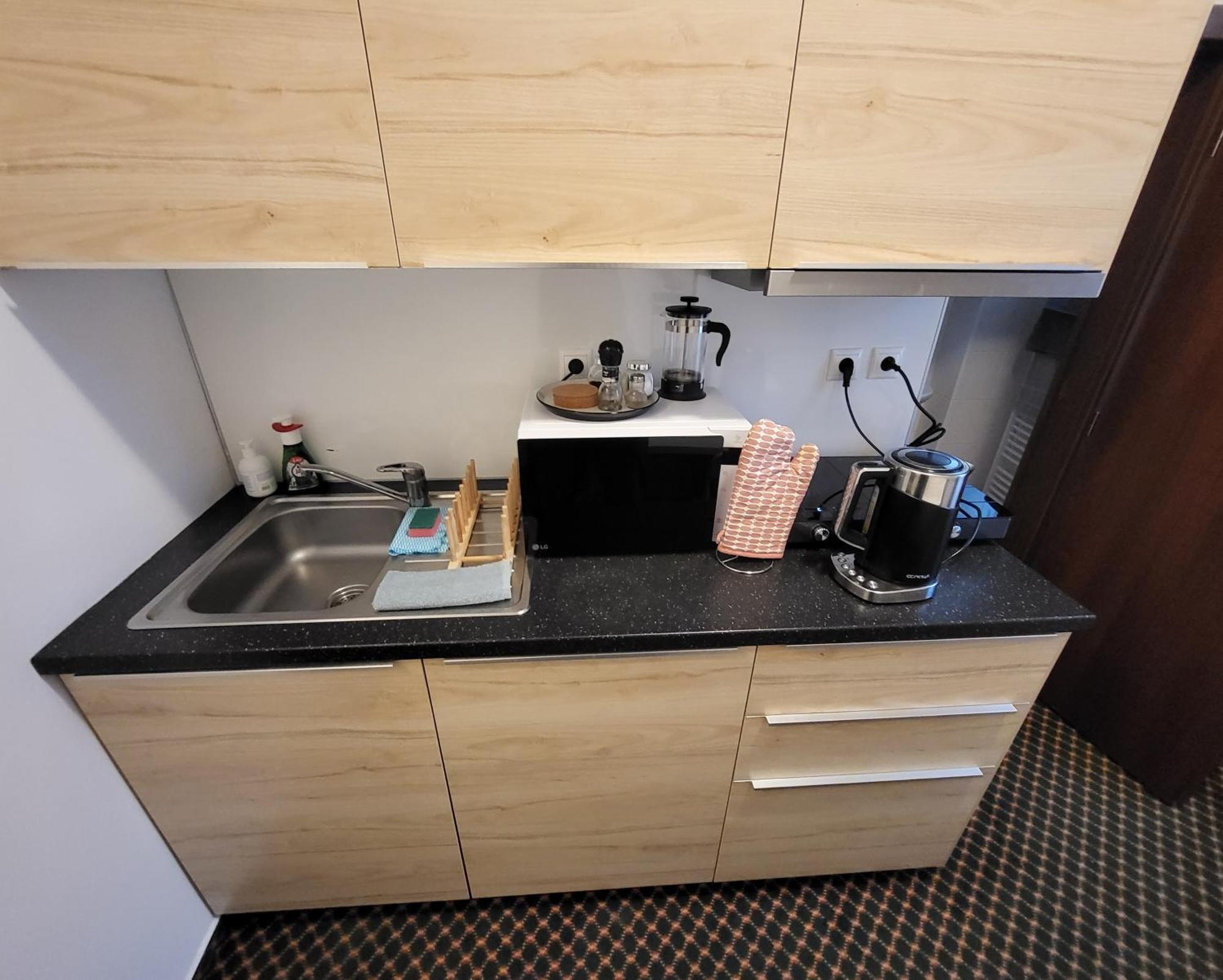 Excellent Apartments In Spa City Center 5 Min Walk From The Colonnade การ์โลวีวารี ภายนอก รูปภาพ
