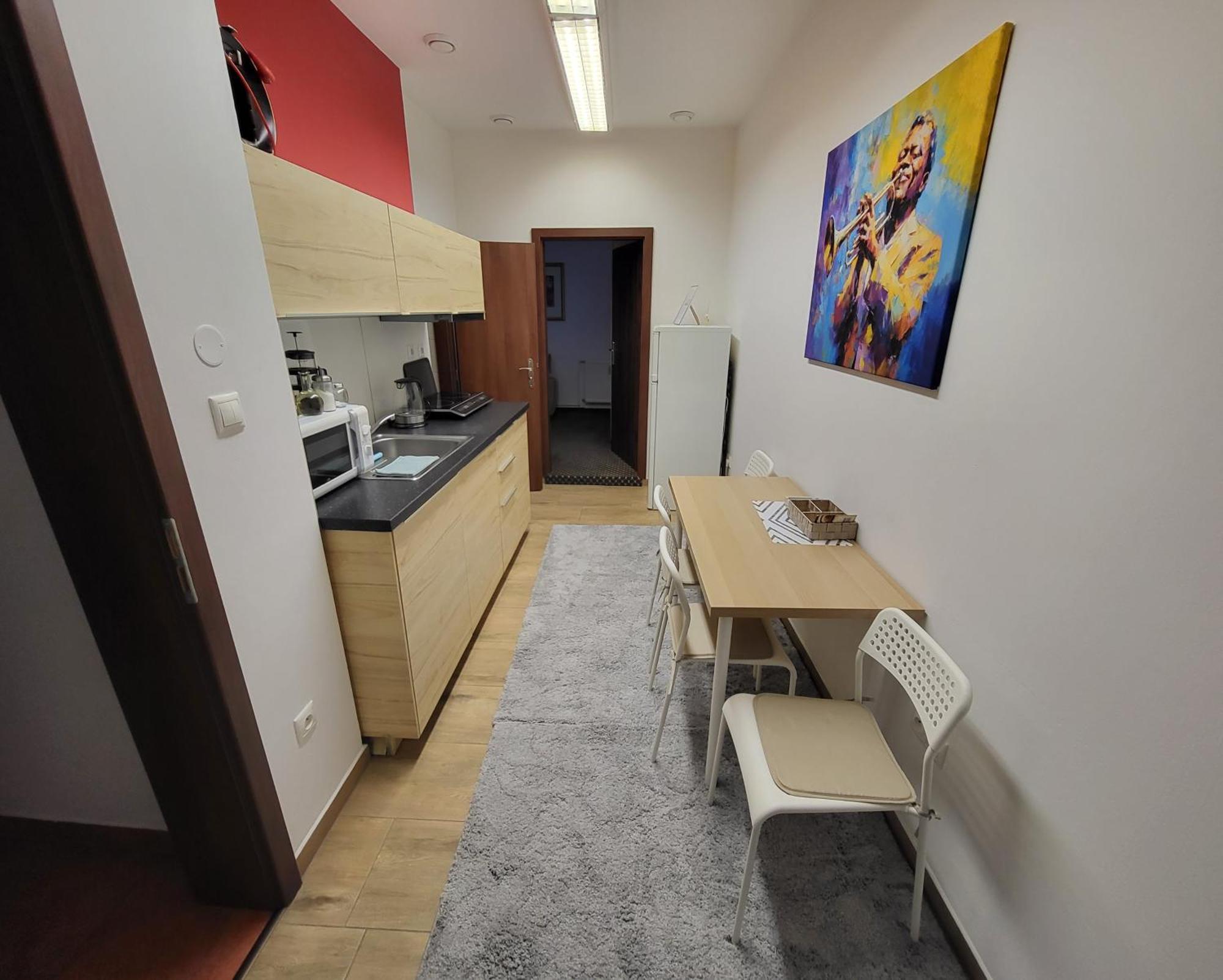 Excellent Apartments In Spa City Center 5 Min Walk From The Colonnade การ์โลวีวารี ภายนอก รูปภาพ