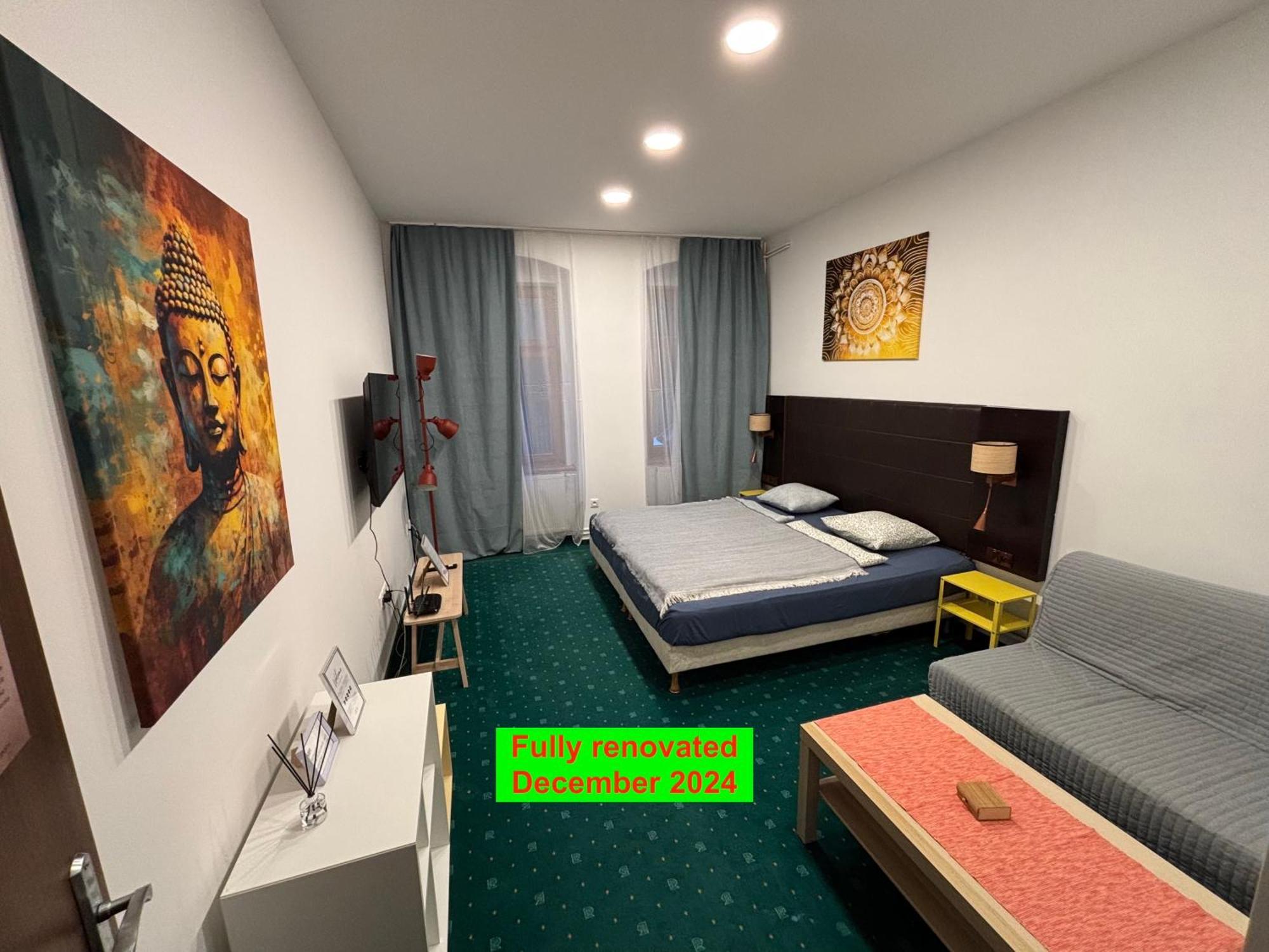 Excellent Apartments In Spa City Center 5 Min Walk From The Colonnade การ์โลวีวารี ภายนอก รูปภาพ